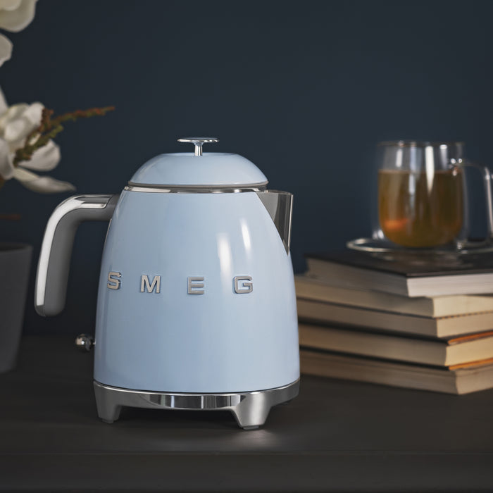 Smeg Retro Style Electric KLF05 Pastel Blue Mini Kettle